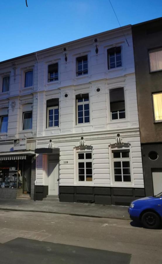Traumhaftes 1-Zi Apartment Mit Gartennutzung Naehe Krefeld Hbf Exterior photo