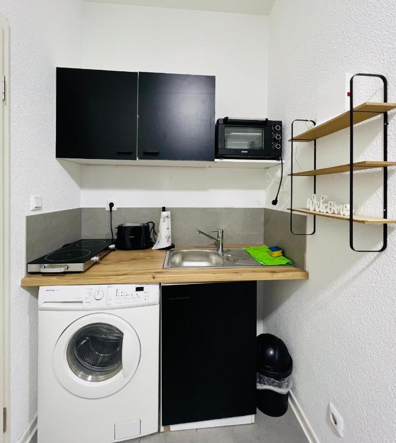 Traumhaftes 1-Zi Apartment Mit Gartennutzung Naehe Krefeld Hbf Exterior photo